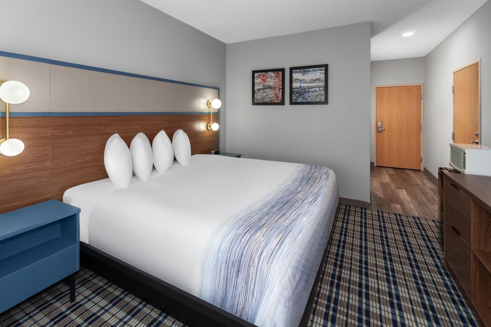 Americinn By Wyndham Eagle River Downtown Экстерьер фото