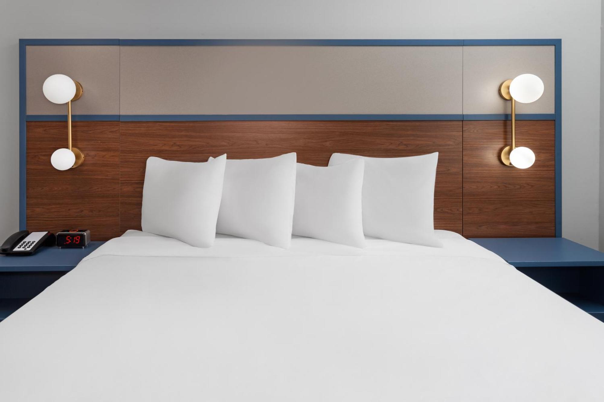 Americinn By Wyndham Eagle River Downtown Экстерьер фото