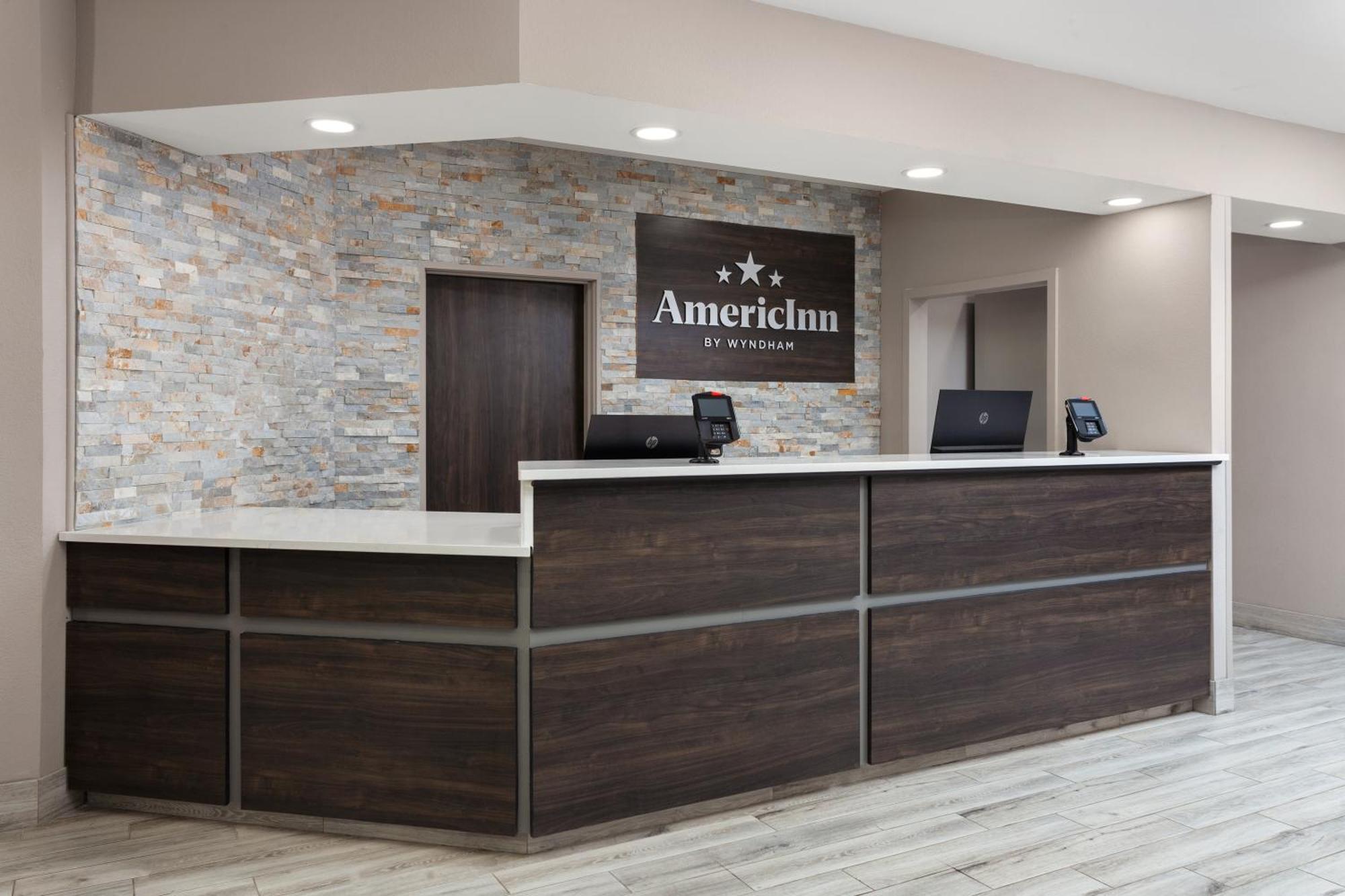 Americinn By Wyndham Eagle River Downtown Экстерьер фото